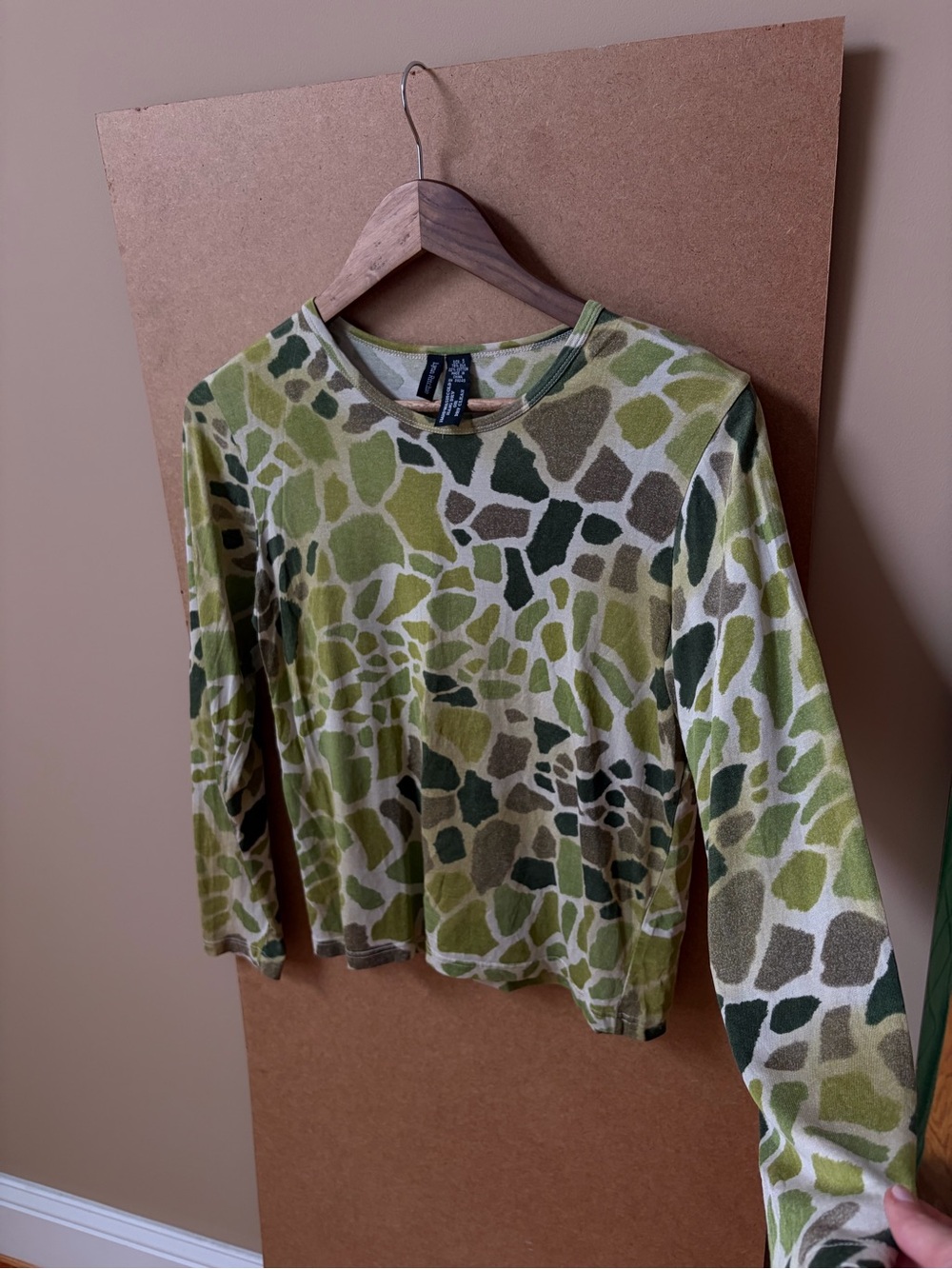 Long Sleeve Green Giraffe Print Top